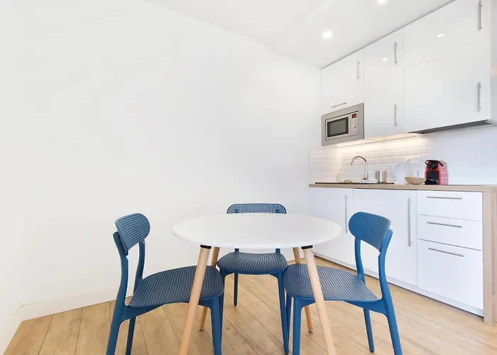 Apartment Cosy Confort - Climatisation, Balcon, Wifi - Proche Airbus, Purpan, Aeroport, Stade Ernest Wallon